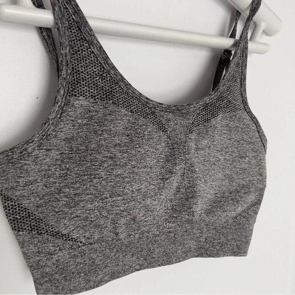 AYBL bundle Seamless Sports Bra with adjustable straps size M - Picture 5 of 12